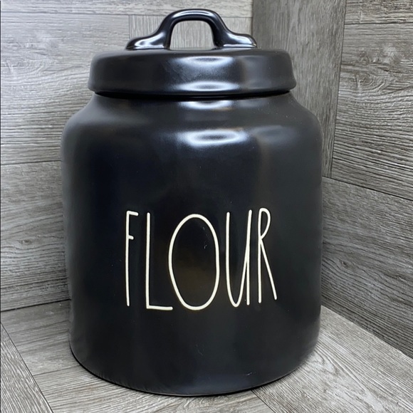 Sold!!! Rae Dunn FLOUR matte black canister